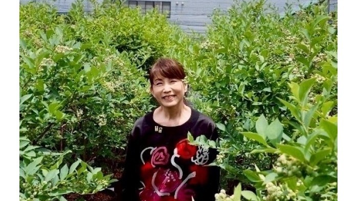 矢野きよ実さんが「ブルーベリーファクトリー岐阜」にサプライズ...