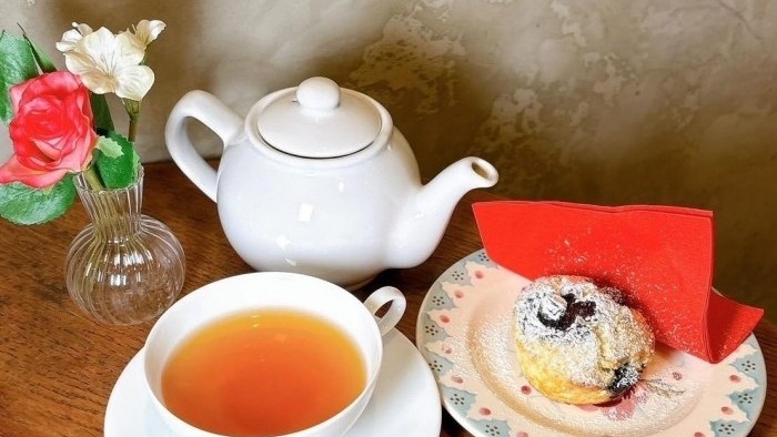 ギャラリーカフェ「カルコラーレ」さんとコラボ開催中！